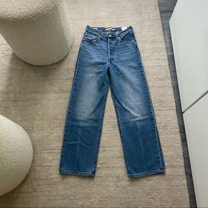 Levi Ribcage Ankle Jeans